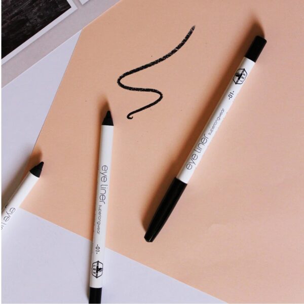 01 BLACK | قلم عيون طويل الأمد